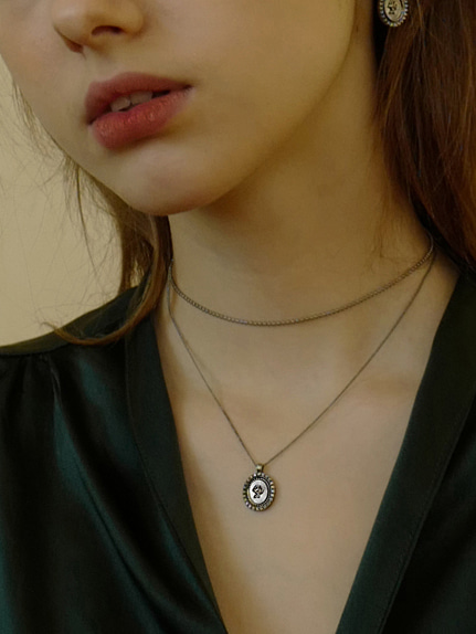 Rose Frame Necklace(S)