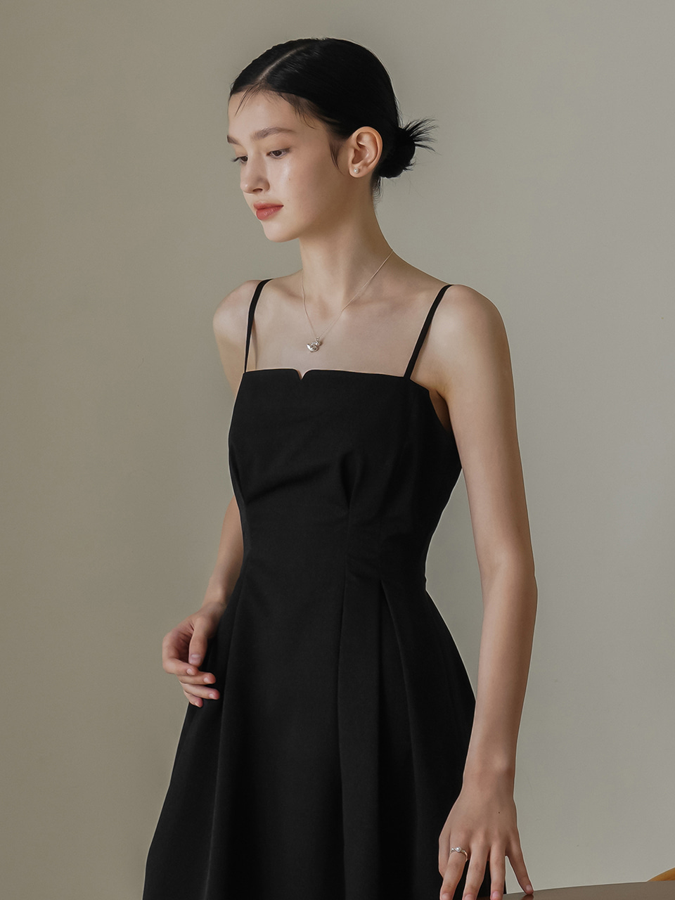 Roman Holiday Dress(2color)[Black 04/24 1차예약배송, 05/08 2차 예약배송]